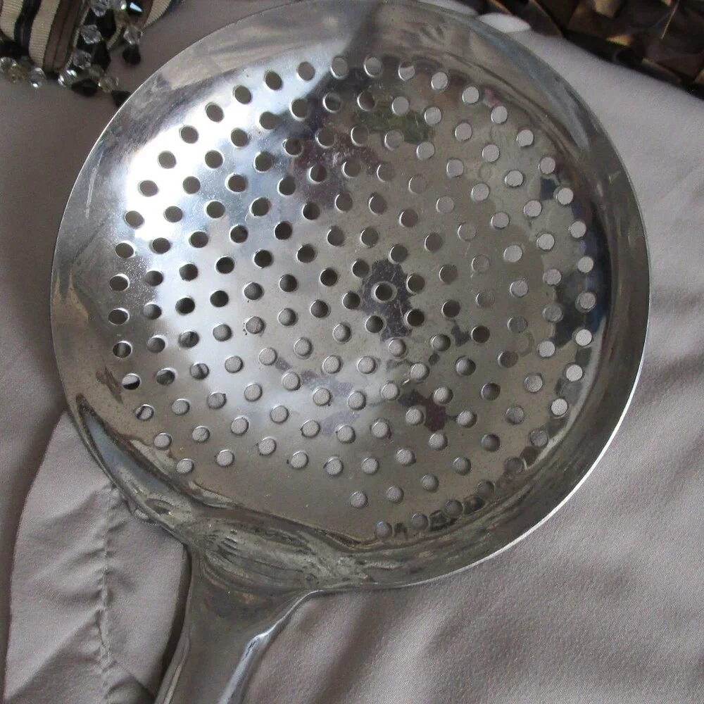 NWT 18 inch stainless steel strainer scoop